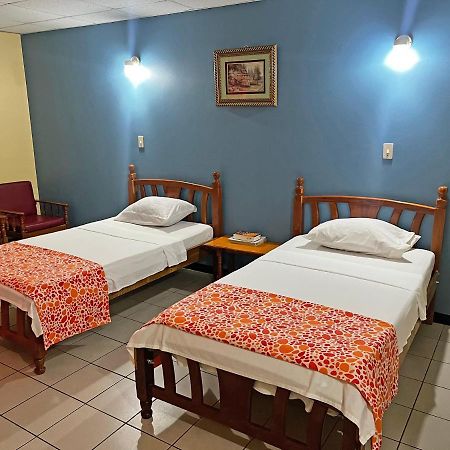 Sundeck Suites Boissiere Village Buitenkant foto